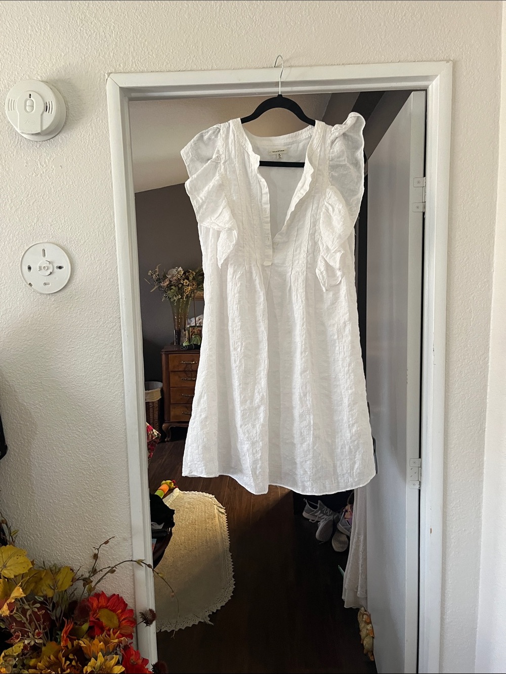 Max Studio White Linen Peasant Blouse
